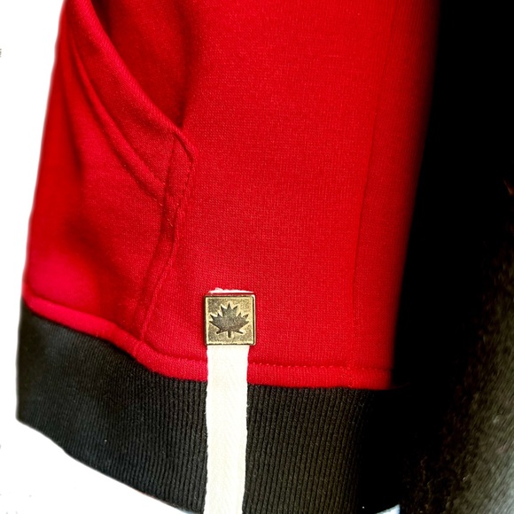 IT’S FUN TO BE CANADIAN Hoodie, Red & Black / Size S - Picture 5 of 15